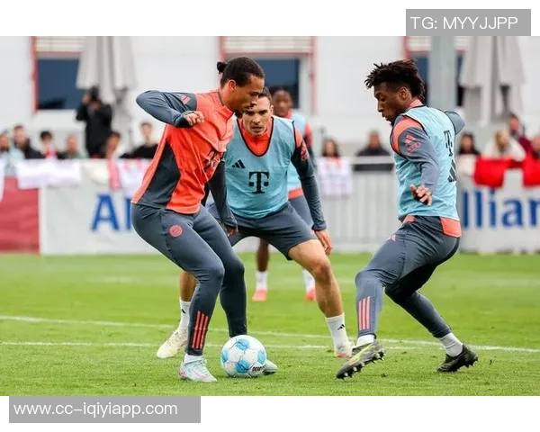 德尚调侃科曼在沙特联赛踢球假期生活引发关注 德尚调侃科曼在沙特联赛踢球假期生活引发关注