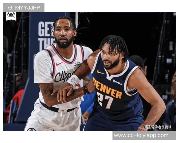 保罗现场观战快船与掘金激烈对决两支顶级球队的精彩较量 保罗现场观战快船与掘金激烈对决两支顶级球队的精彩较量