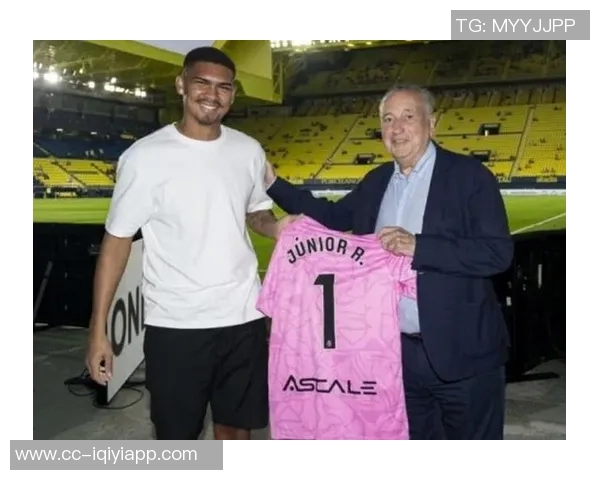 摩纳哥即将任命圣吉罗斯主帅波科尼奥利为新任主教练的消息引发关注 摩纳哥即将任命圣吉罗斯主帅波科尼奥利为新任主教练的消息引发关注