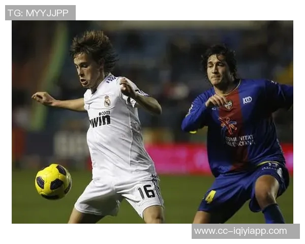 卡纳莱斯回忆皇马岁月：孤独与泪水交织的崩溃时光