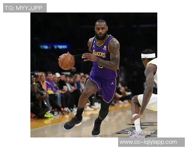 迪林厄姆谈季前赛目标强调降低失误提升助攻率及命中率 迪林厄姆谈季前赛目标强调降低失误提升助攻率及命中率