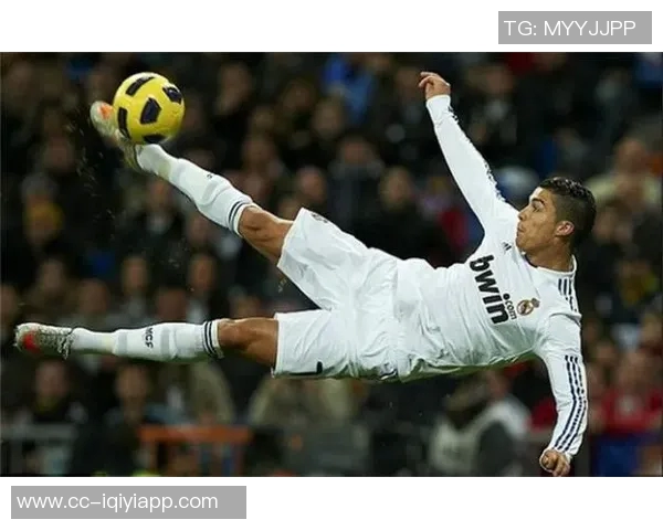 C罗成为首位为四家俱乐部打进百球的球员莱万和内马尔各为三队贡献进球