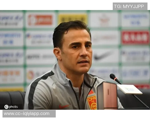 今日趣图：卡纳瓦罗幽默吐槽植发效果难以持久引发网友热议